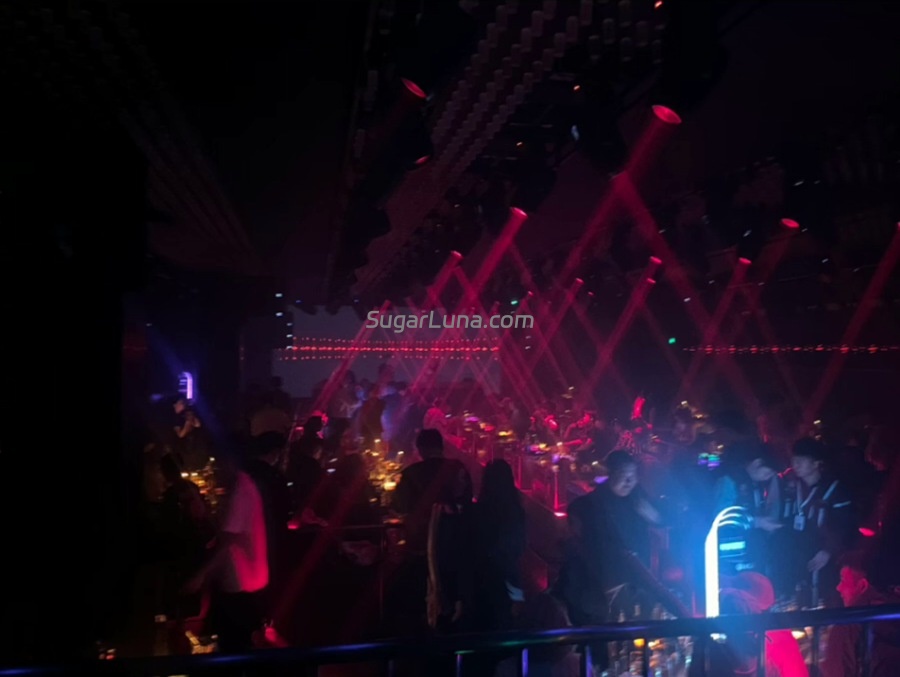 图片[5]-终于来打卡了最近超火的北京澜音CLUB夜场！北四环夜生活顶流，帅哥美女的天堂！北京朝阳区 探店-甜蜜私享时光|专属养生按摩|个人SPA体验 - SugarLuna都市体验网
